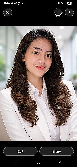 Profile photo for Shafira Madhina