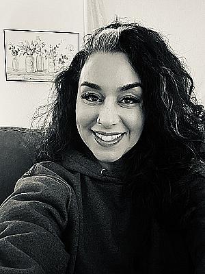 Profile photo for Nicole Peixoto