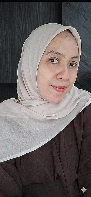 Profile photo for Rika R Utami