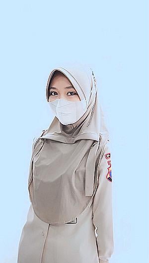 Profile photo for Regina Ansari