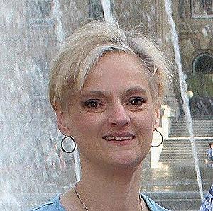 Profile photo for Angela Andres