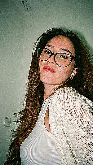 Profile photo for Bárbara Cunha