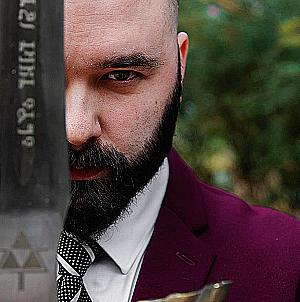 Profile photo for Victor Seven