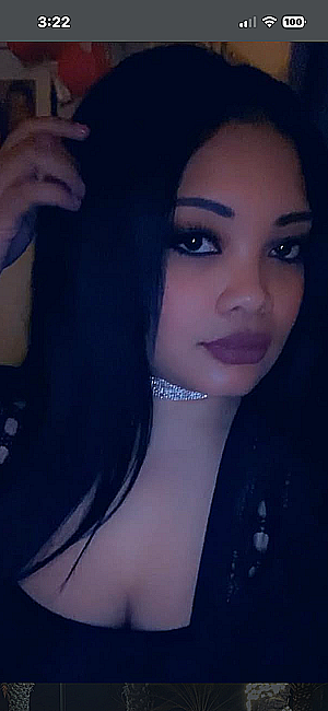 Profile photo for Yvette Henry