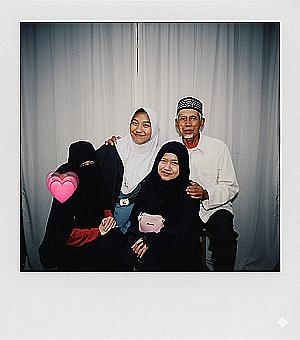 Profile photo for Aisyah Apriliani