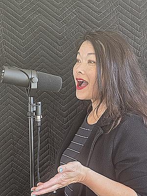 Profile photo for Jennifer Munroe