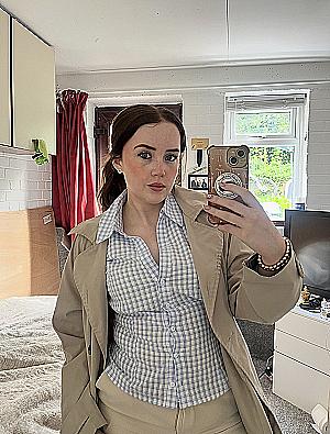 Profile photo for Charlotte Cank