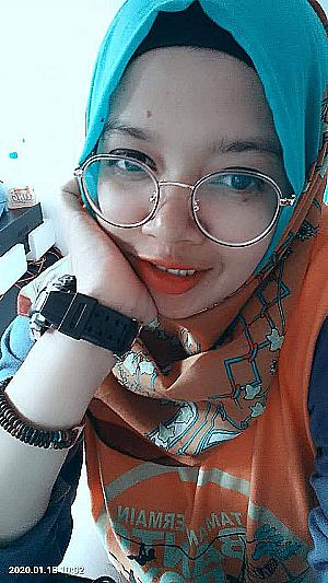Profile photo for Indah lestari