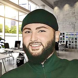 Profile photo for Chris Kelayna
