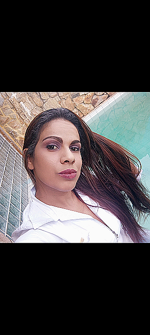 Profile photo for Aline Batista