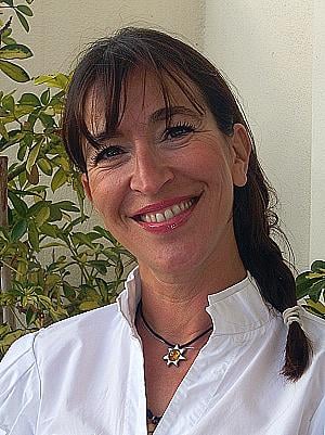 Profile photo for Roya Elmipak