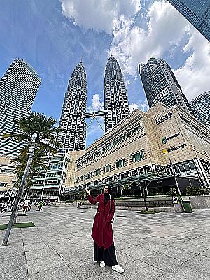Profile photo for Hanifah Hanifah
