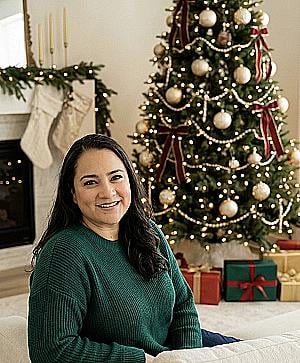 Profile photo for Neena Hernandez