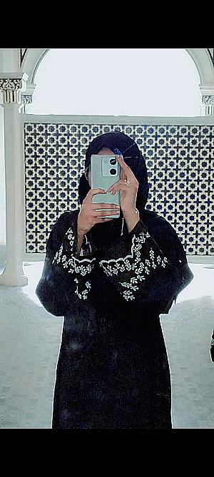 Profile photo for Syeda Alisha