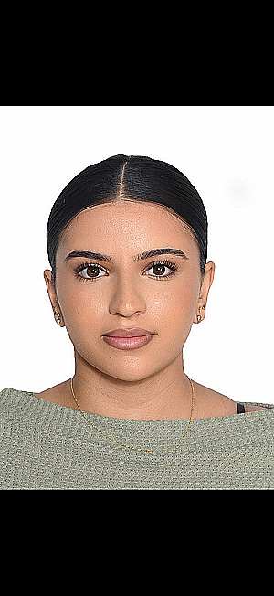 Profile photo for Alyana Alyana