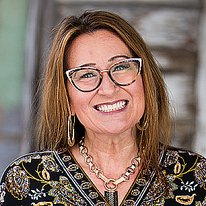 Profile photo for Kari Greenleaf