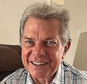Profile photo for John Saunders