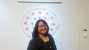 Profile photo for Veronica Mentari