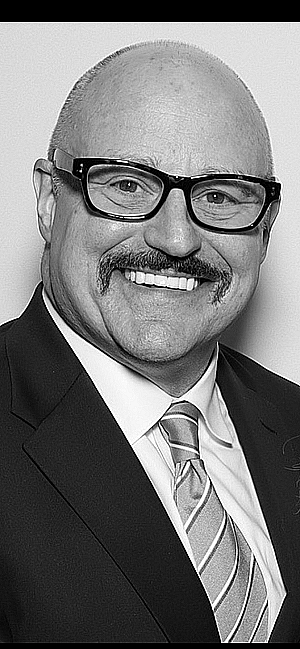 Profile photo for Lenny Carlucci