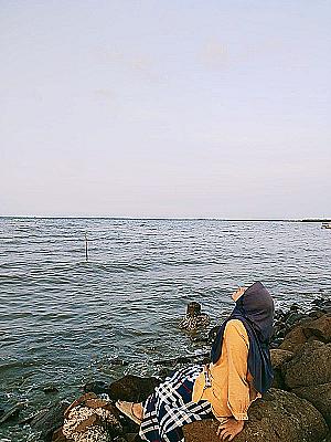 Profile photo for Lulu Daniah