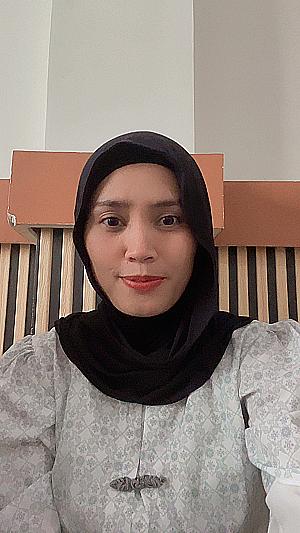 Profile photo for Aris Ayuningsih