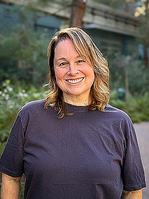 Profile photo for Kim Hamilton