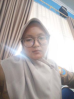 Profile photo for LOLA GINANTY
