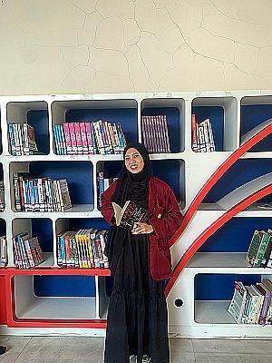 Profile photo for Tsaniya Haq