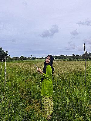 Profile photo for Erinda Erinda