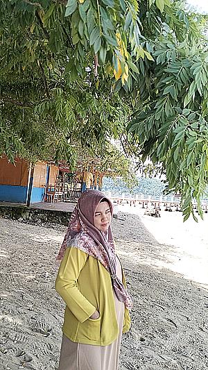 Profile photo for Suqmana Febrita Riqhna