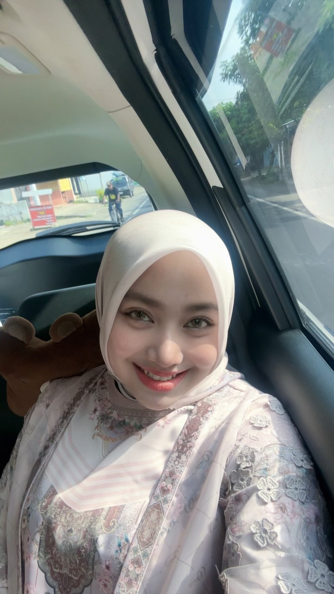 Profile photo for Dian Fatimatussalwa