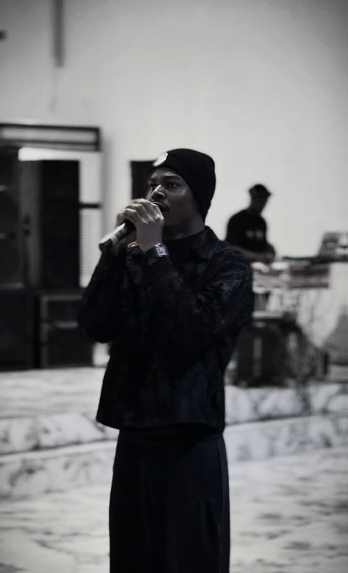 Profile photo for Enoch Ashawe