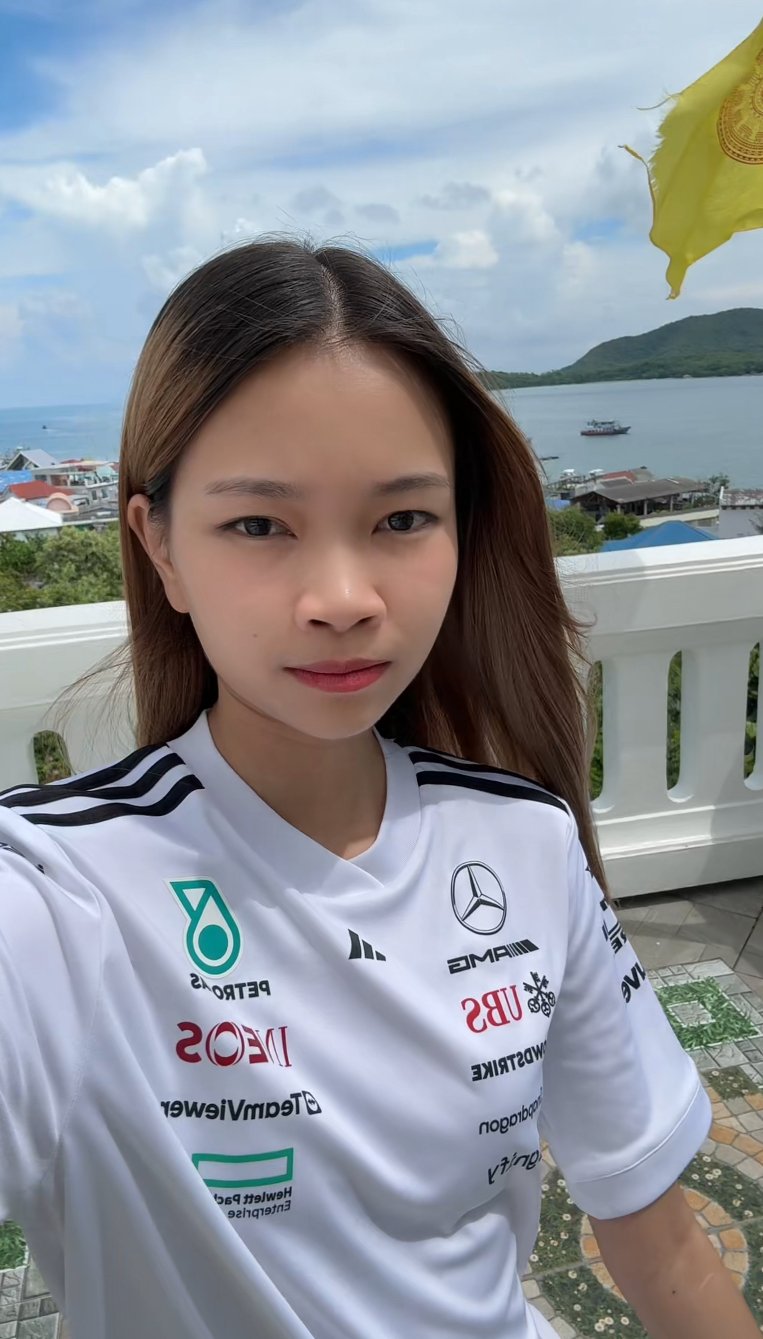 Profile photo for Thanaya Manpeun