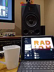 Conversational and Youthful Spanish Voice Banner Image