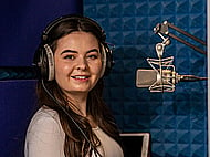 An Authentic, Young, American Female Voiceover for your TV Ad Banner Image