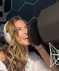 Your :60 Radio Ad w/ a Conversational, Friendly, Believably and Cool Voice Banner Image