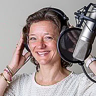 A natural, educational Voice Over for Your Elearning Video Banner Image