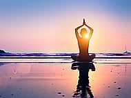 Guided & Sleep Meditation – Soothing, Warm & Relaxing (Japanese & English) Banner Image