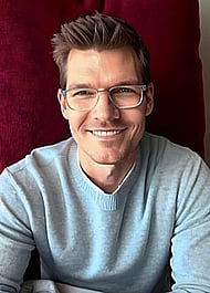 Your Elearning with a Straightforward Relatable Natural Confident Voice Banner Image