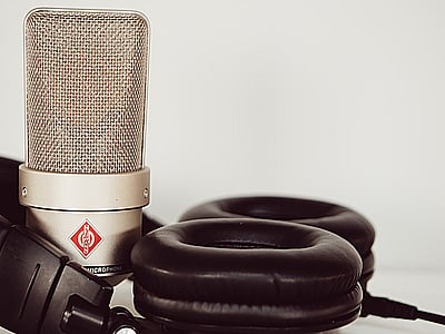 Professional and Engaging Voice Over to Elevate Your Brand