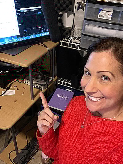 Professional, Friendly Voice for Your Corporate and Online Needs