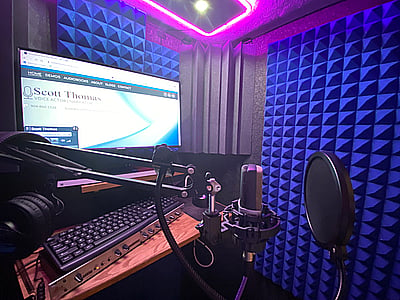 A dynamic voice over to help elevate your brand and achieve Ad goals